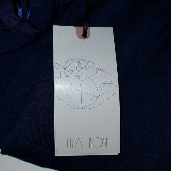 Lila Rose Navy and Floral 3/4 Top Size L NWT - Picture 4 of 6